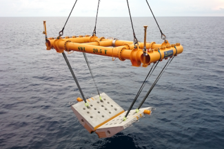 Pipeline_Subsea_Subcon_lifting_claming_mattress