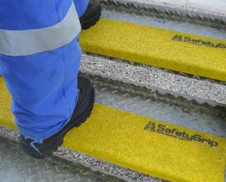 safetygrip_solutions_anti_slip_stair_tread_cover_3