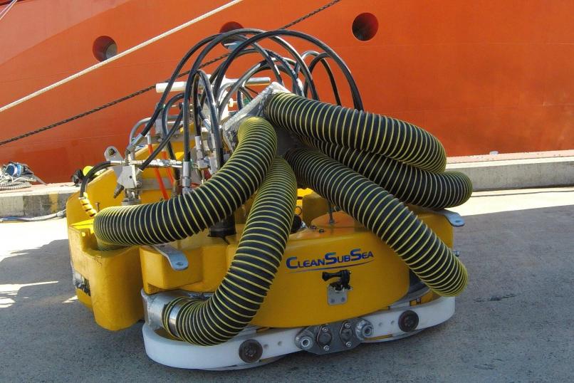 cleanSubSea_technology_ships_ship_hull_ports_maritime_vessels_iinspection_cleaning_maintenance_subsea_underwater